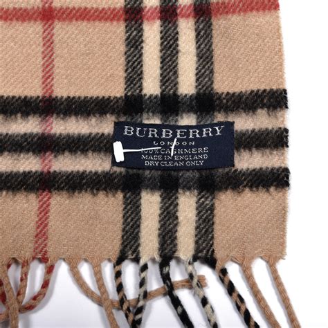 burberry lambswool scarf price|burberry giant check print scarf.